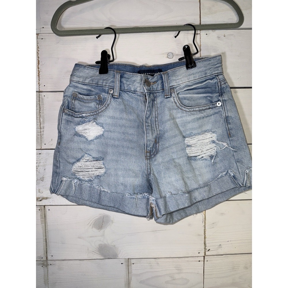 Aeropostale Shorts Women's 2 Light Wash Mom Short Distressed Denim High Rise